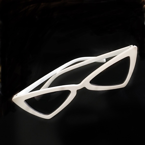 white triangle sunglasses - Picture 1 of 6
